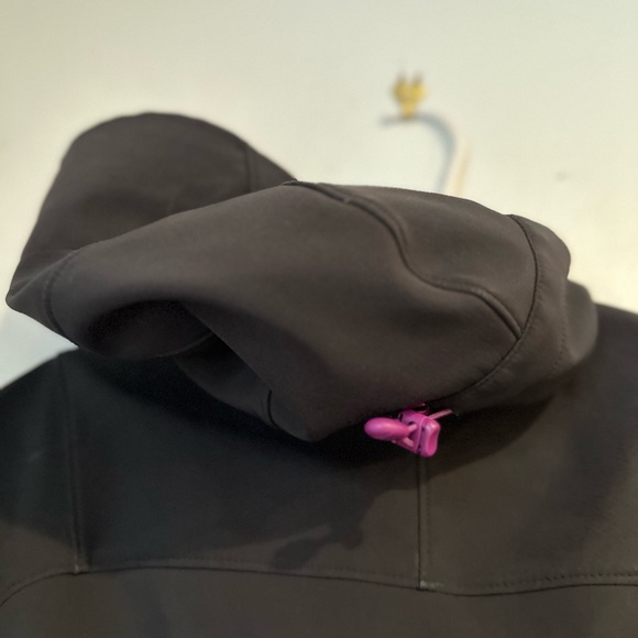 Patagonia Jacket - Picture 8 of 10